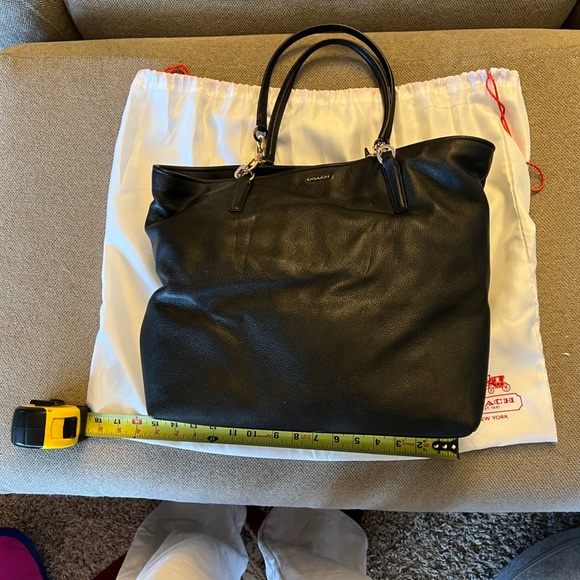 Coach tote - Picture 3 of 3